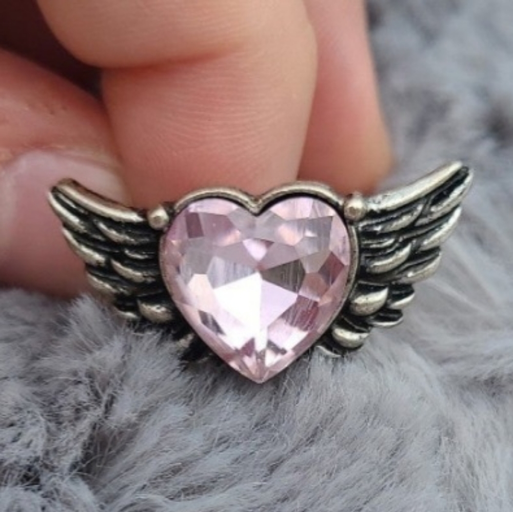 Hot topic ring